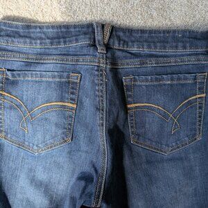 Route 66 women's dark wash straight leg jeans - size 7/8 (measurements below)